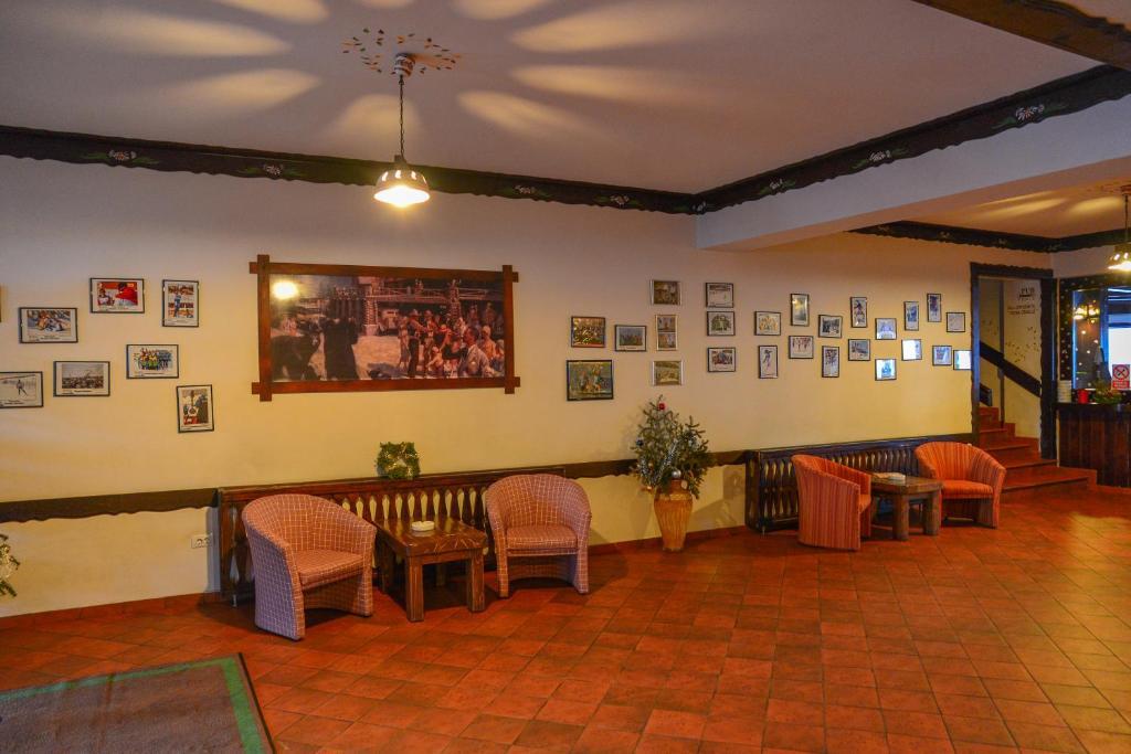 Cheile Gradistei Fundata Resort Exterior photo